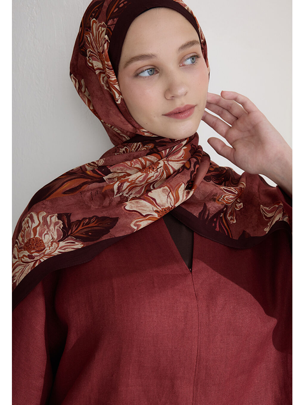 Kırmızı Jasmıne Floş Viskon Şal Erik Çürüğü-3