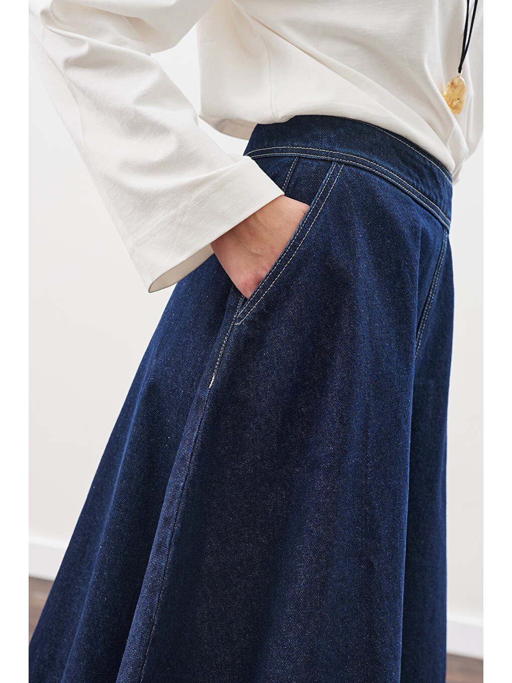 Dikiş Detaylı Geniş Denim Etek İndigo-3