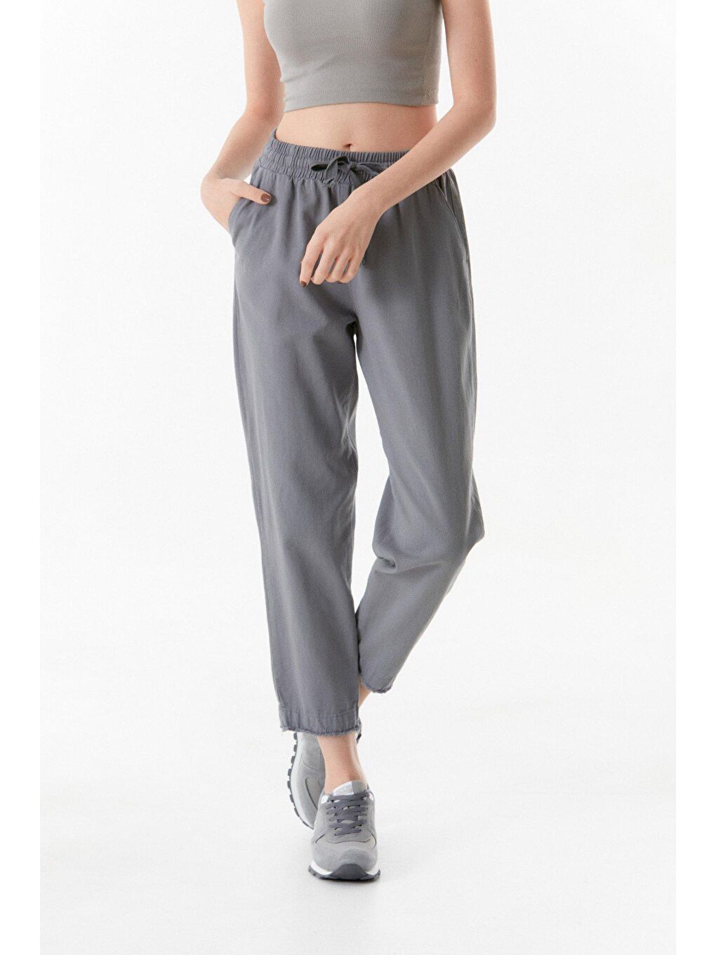 Gri Yüksek Bel Beli Lastikli Pantolon-1