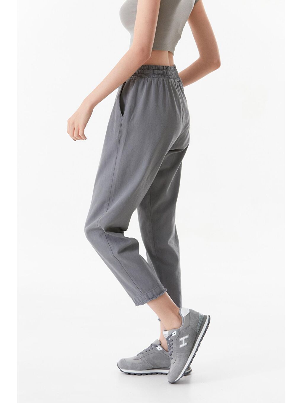 Gri Yüksek Bel Beli Lastikli Pantolon-3