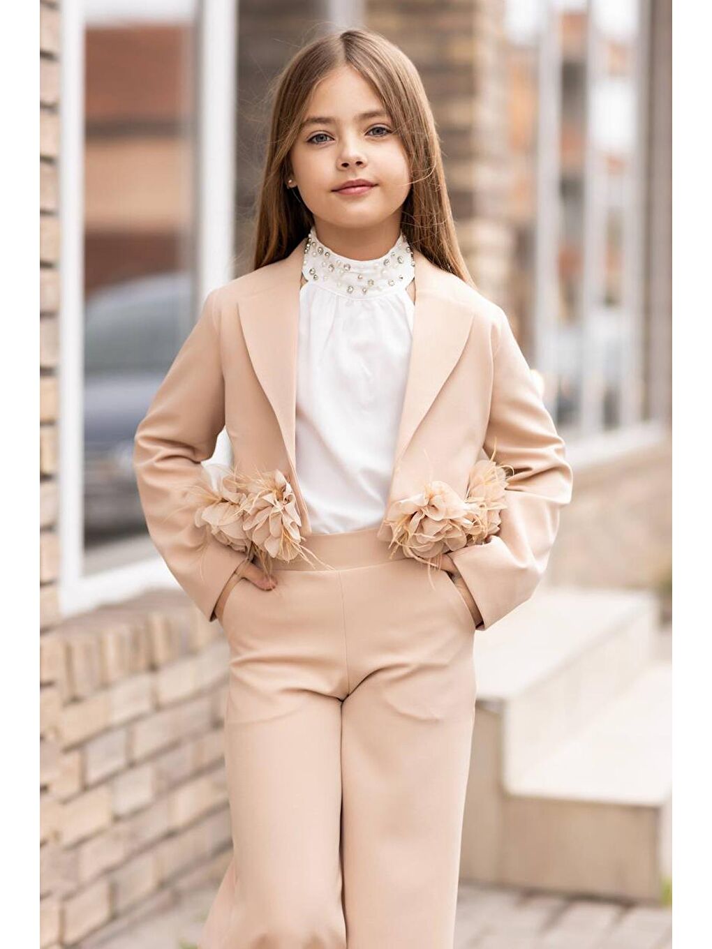 Ekru Kız Çocuk Çiçek Broş Detaylı Blazer Ceket Halter Yaka Taş Detaylı Bluz Krem Alt Üst Takım-3