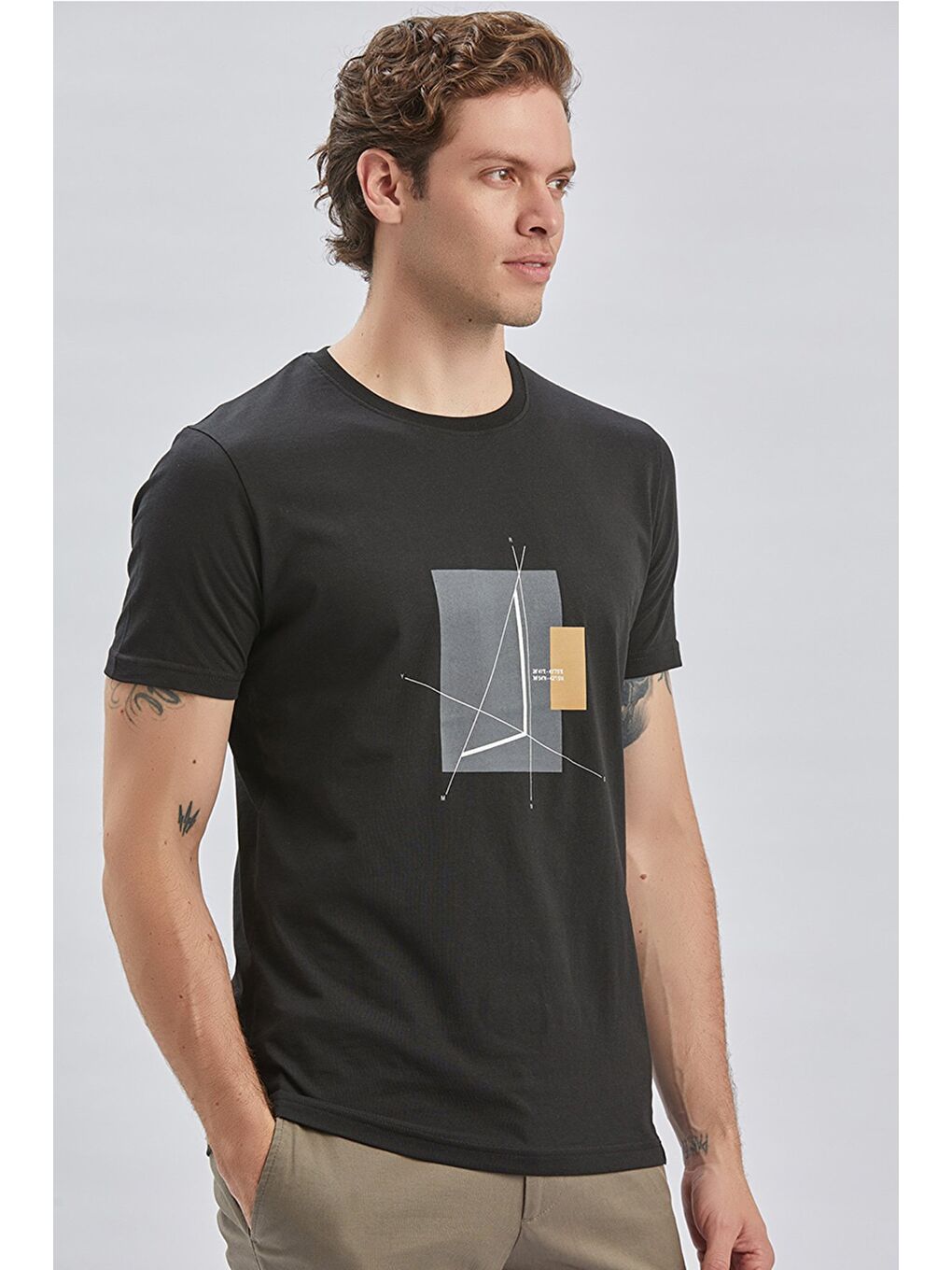 Siyah Baskılı Bez Ayağı Bisiklet Yaka %100 Pamuk Casual Slim Fit Dar Kesim Tişört 1011240167-2