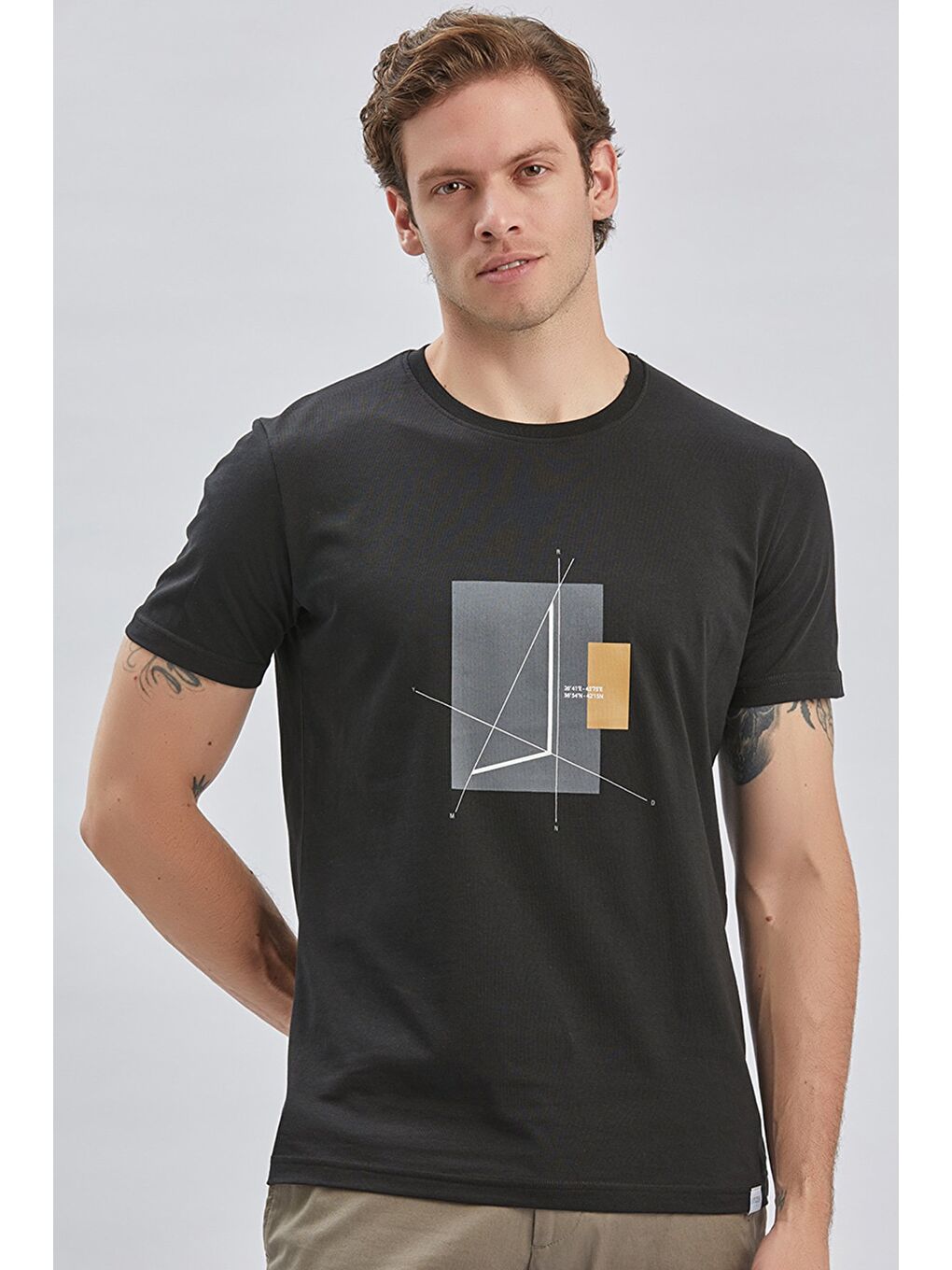 Siyah Baskılı Bez Ayağı Bisiklet Yaka %100 Pamuk Casual Slim Fit Dar Kesim Tişört 1011240167-3