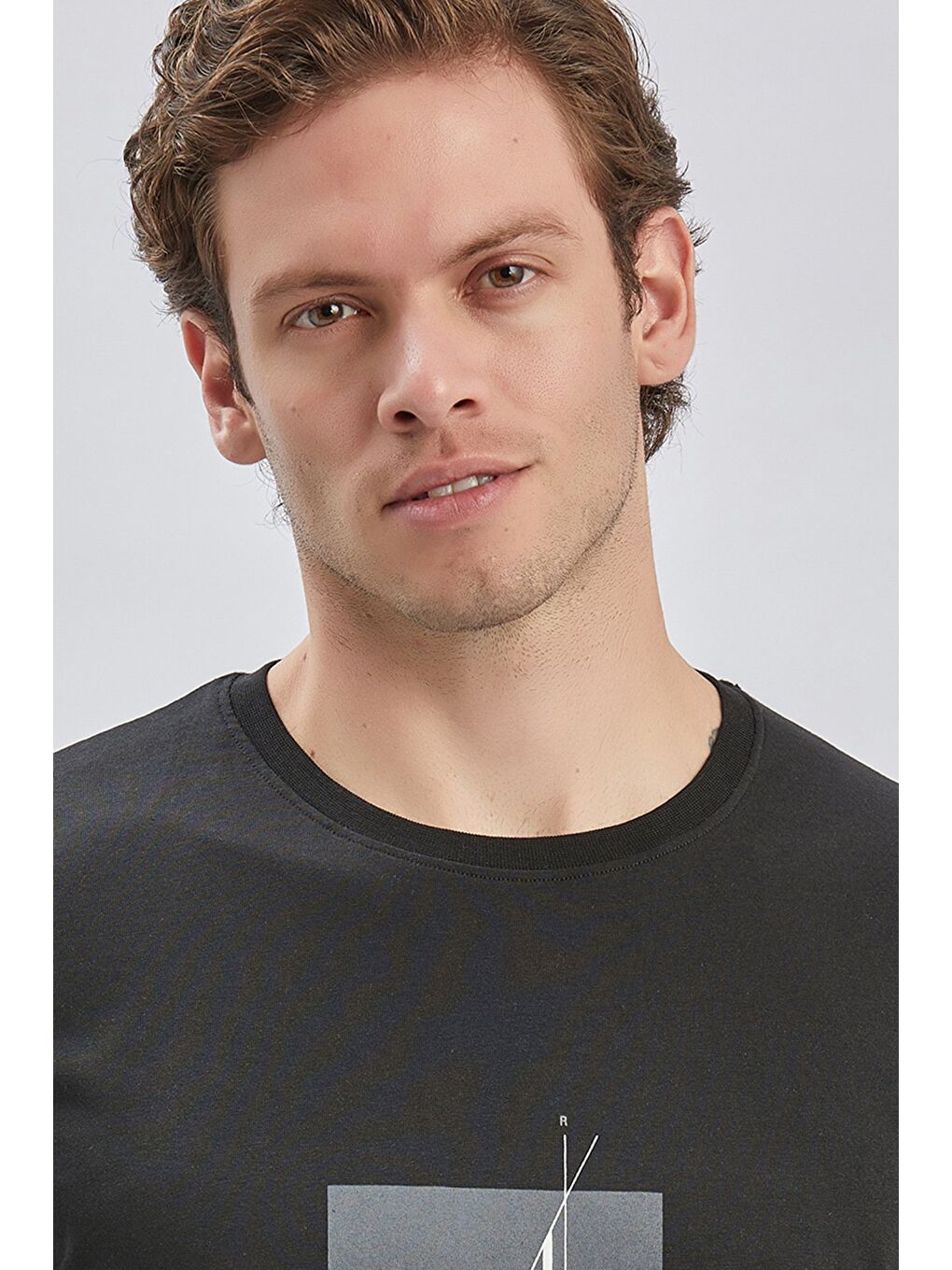 Siyah Baskılı Bez Ayağı Bisiklet Yaka %100 Pamuk Casual Slim Fit Dar Kesim Tişört 1011240167-5