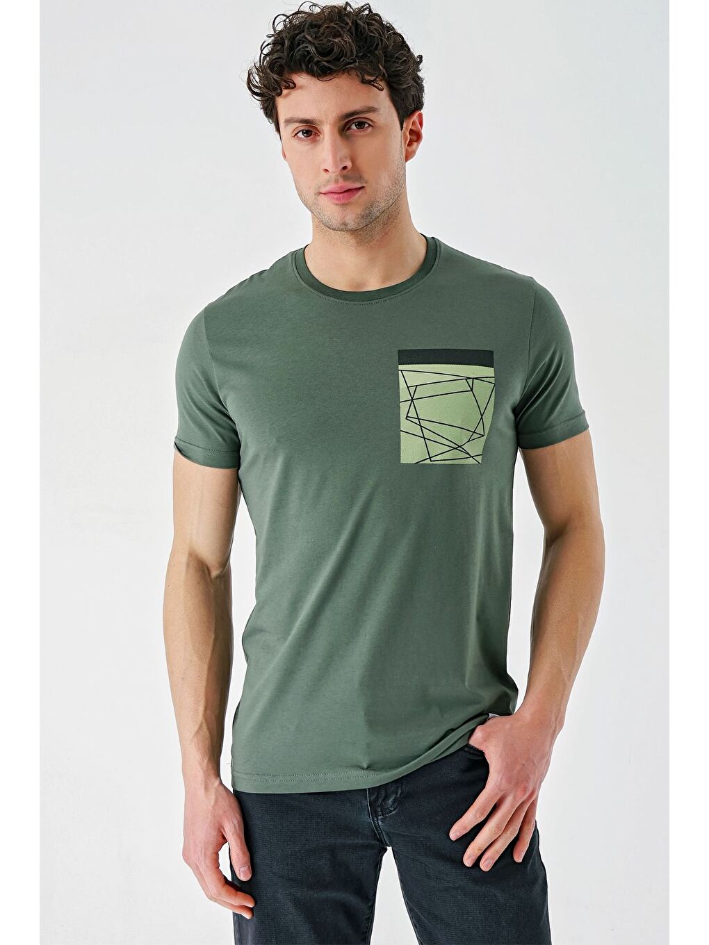 Koyu Haki Baskılı Bez Ayağı Bisiklet Yaka %100 Pamuk Casual Slim Fit Dar Kesim Tişört 1011240169