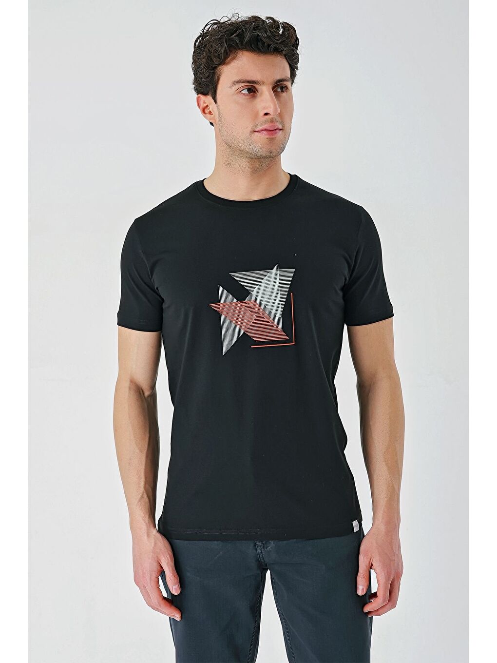 Siyah Baskılı Bez Ayağı Bisiklet Yaka %100 Pamuk Casual Slim Fit Dar Kesim Tişört 1011240168