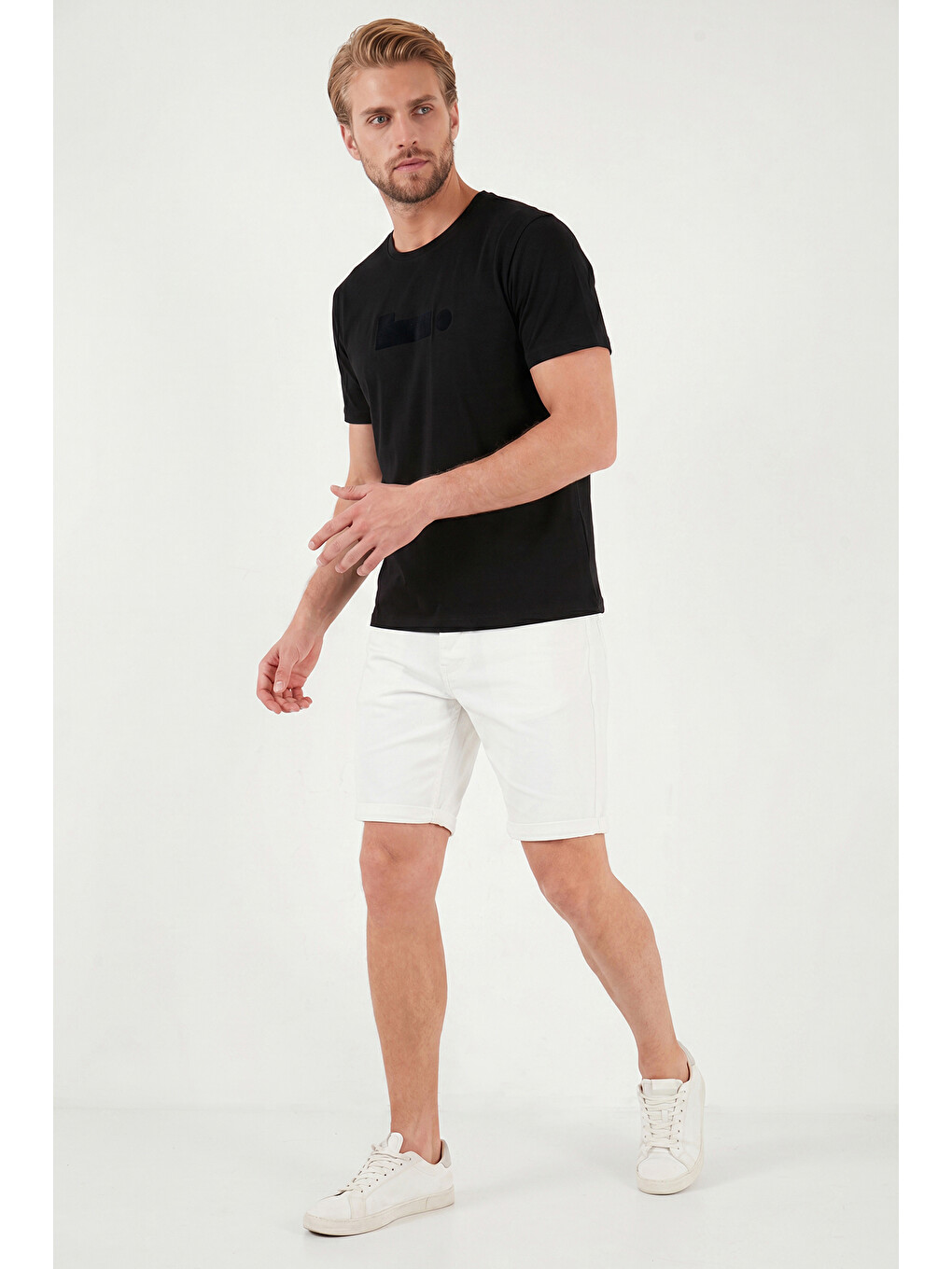 Siyah Pamuklu Regular Fit Baskılı Bisiklet Yaka T Shirt 5904061-2