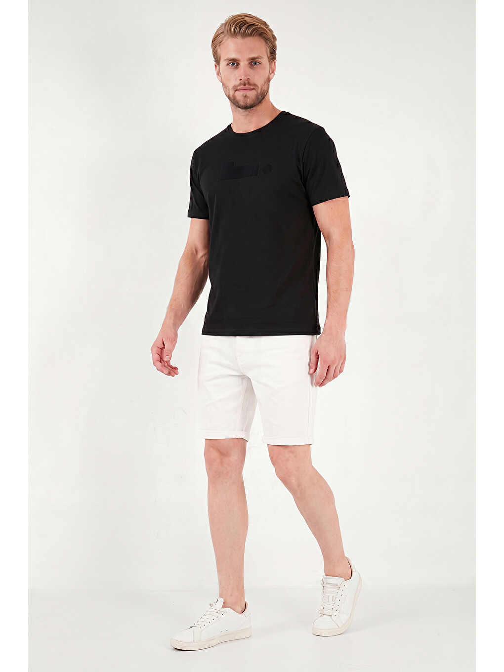 Siyah Pamuklu Regular Fit Baskılı Bisiklet Yaka T Shirt 5904061-4