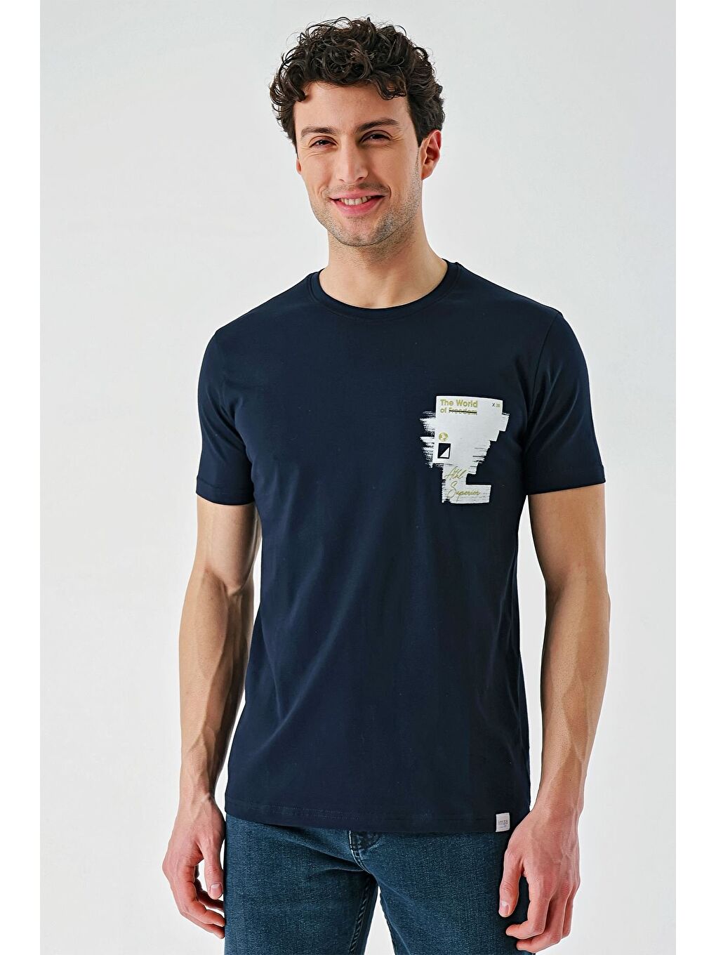 Koyu Lacivert Baskılı Bez Ayağı Bisiklet Yaka %100 Pamuk Casual Slim Fit Dar Kesim Tişört 1011240166