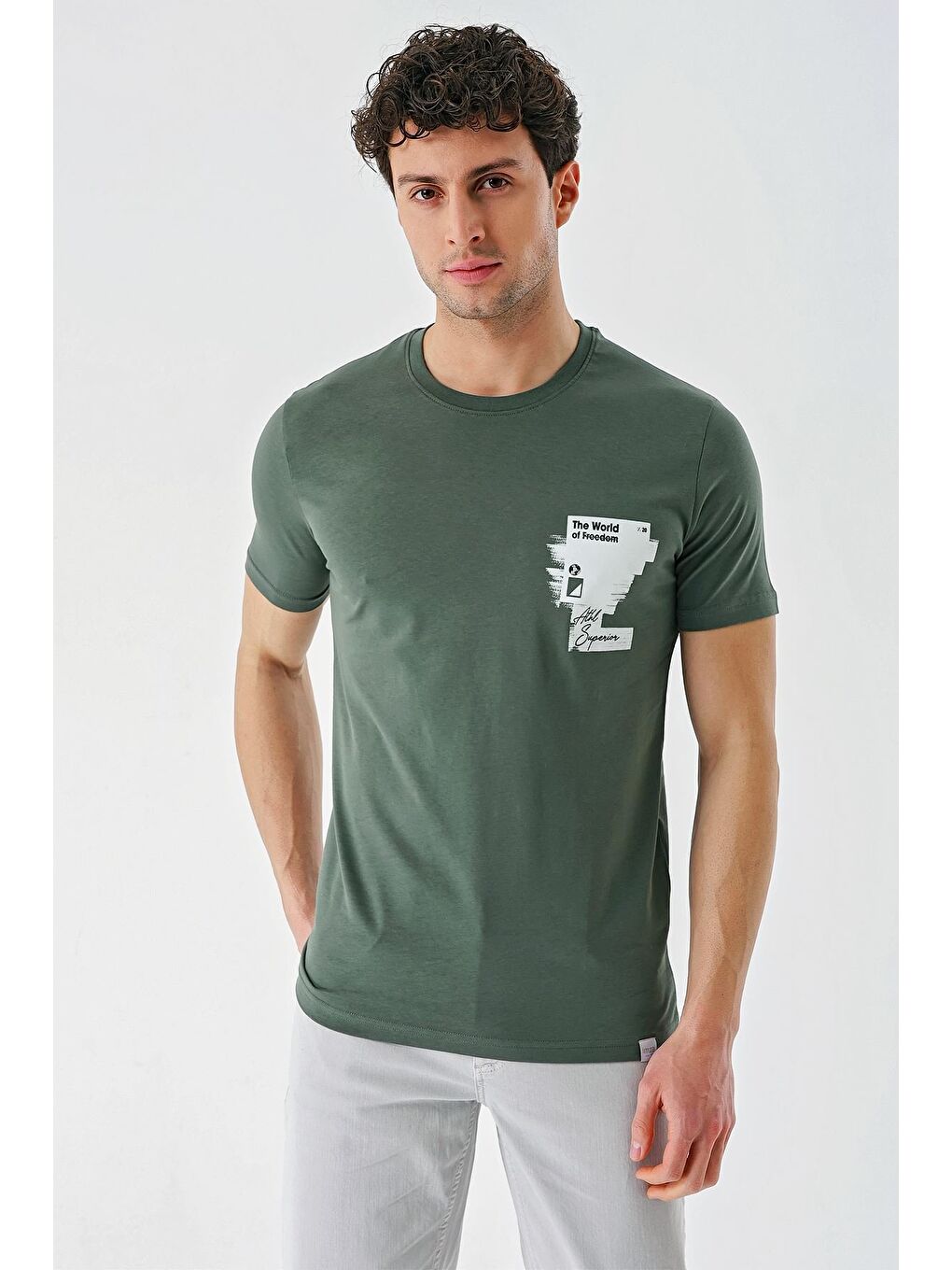 Koyu Haki Baskılı Bez Ayağı Bisiklet Yaka %100 Pamuk Casual Slim Fit Dar Kesim Tişört 1011240166