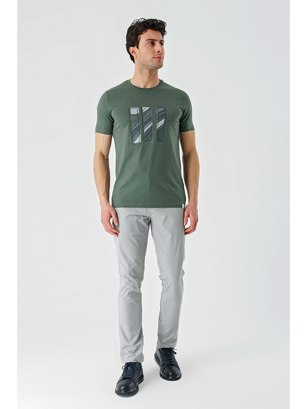 Koyu Haki Baskılı Bez Ayağı Bisiklet Yaka %100 Pamuk Casual Slim Fit Dar Kesim Tişört 1011240165-5