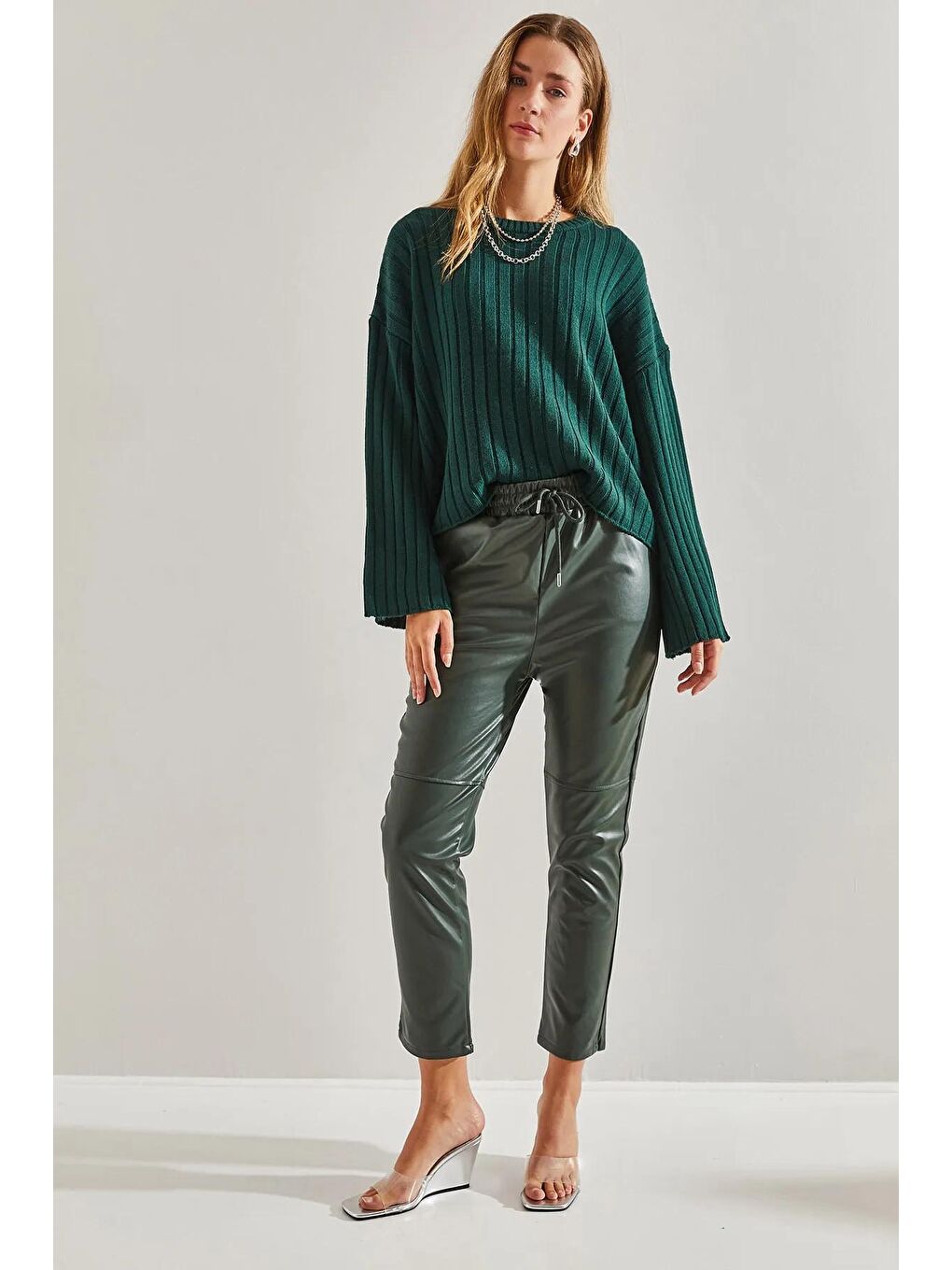 Haki Kadın Beli Lastikli Suni Deri Pantolon