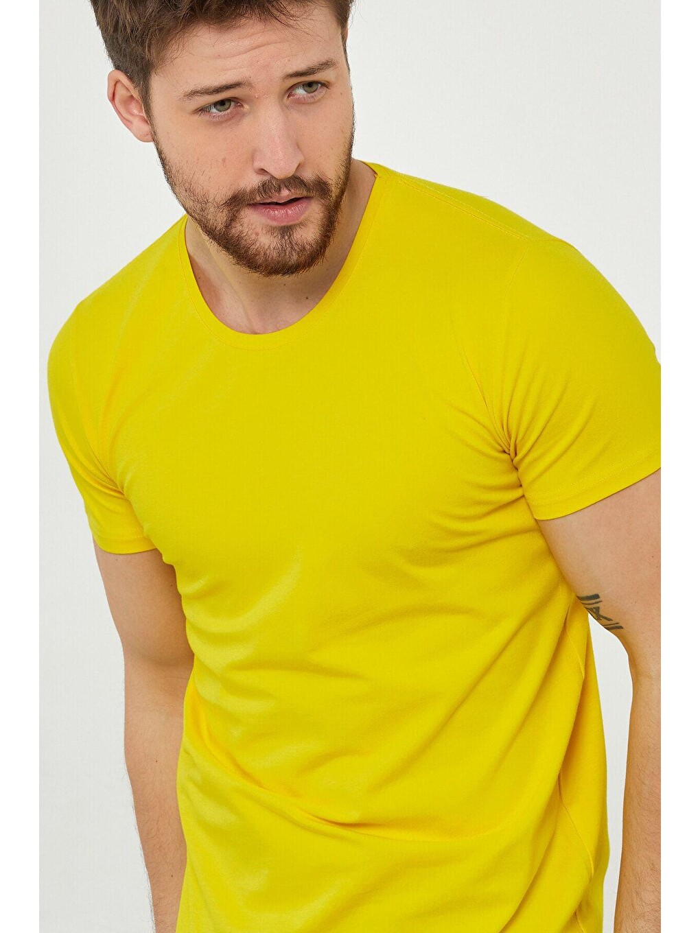 Erkek Sarı Düz Slim Fit Elastanlı Tişört-2