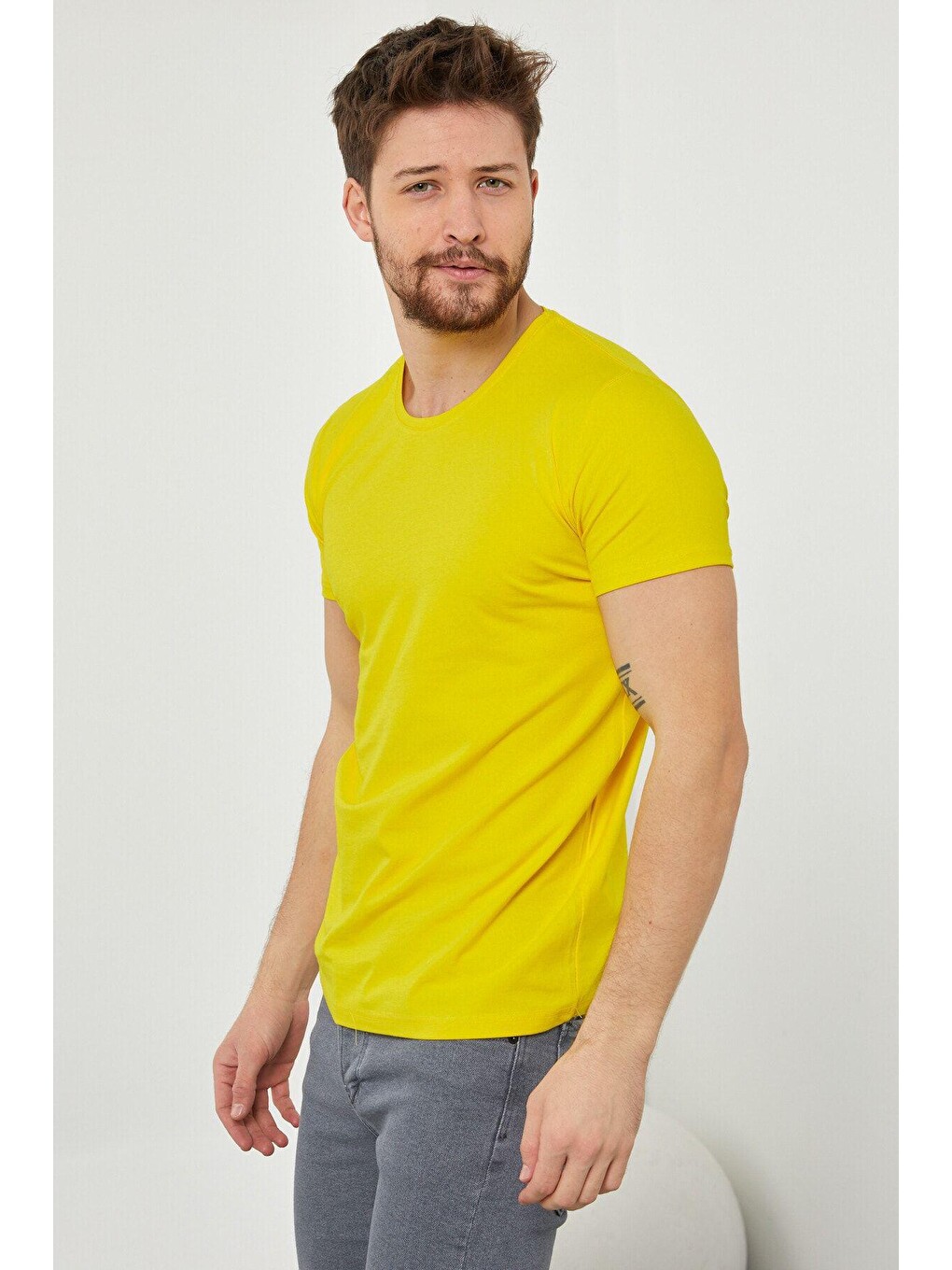 Erkek Sarı Düz Slim Fit Elastanlı Tişört-4