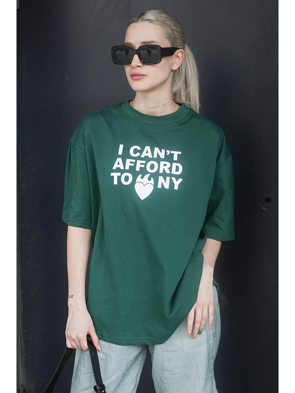 Koyu Yeşil Baskılı Bisiklet Yaka Kadın Tişört Mg1653-1