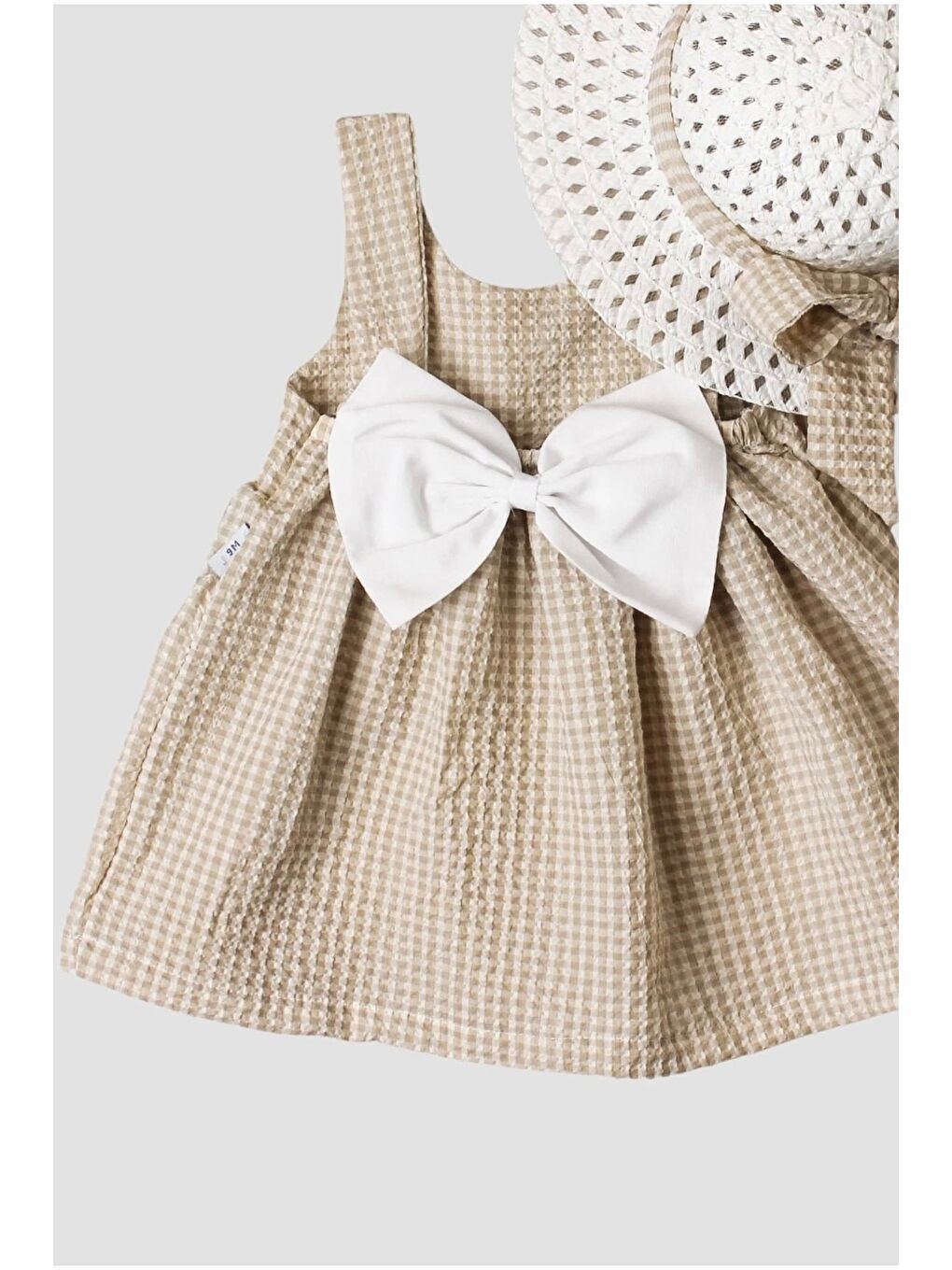 Bej Şapkalı Pötikare Desenli Fiyonklu Esnek Kız Bebek Elbisesi-3