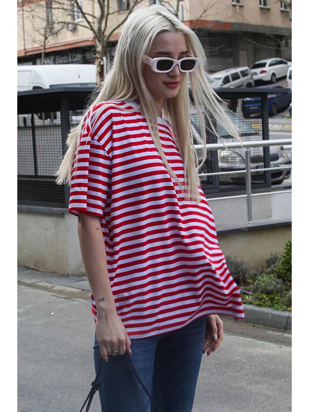 Kırmızı Çizgili Bisiklet Yaka Tişört Mg1656-2