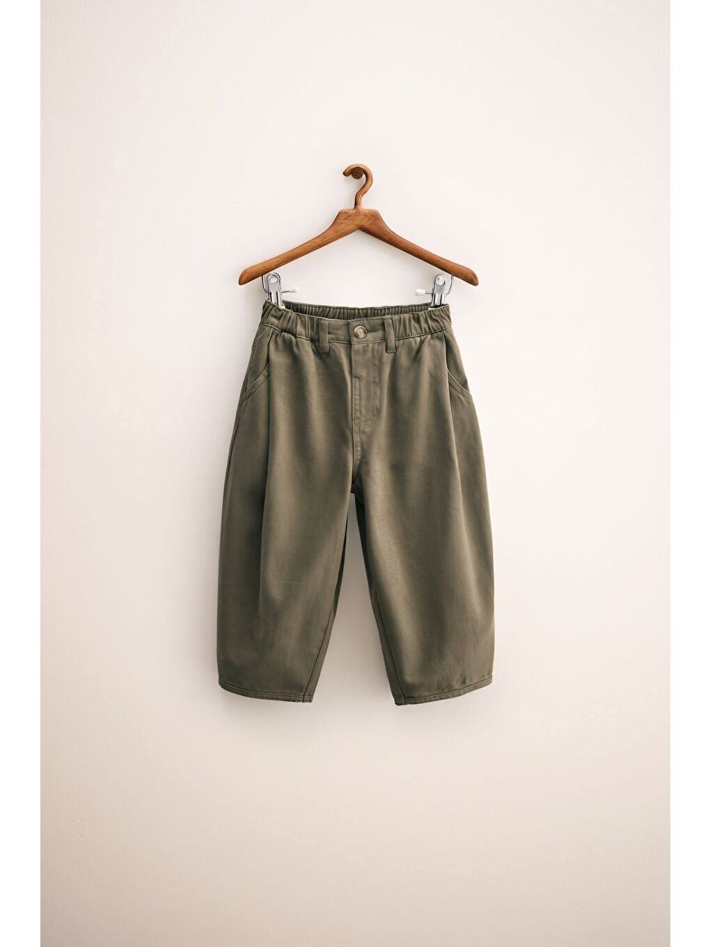 Yeşil Unisex Çocuk Pamuklu Haki Cepli Pantolon - Lastikli Bel Rahat Kalıp