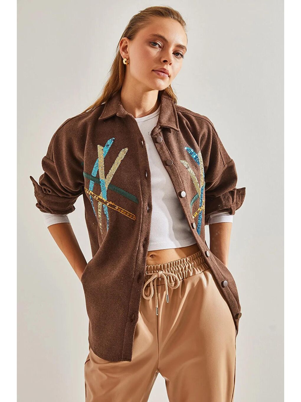 Kahverengi Kadın Pul Palet Işlemeli Kaşe Gömlek-1