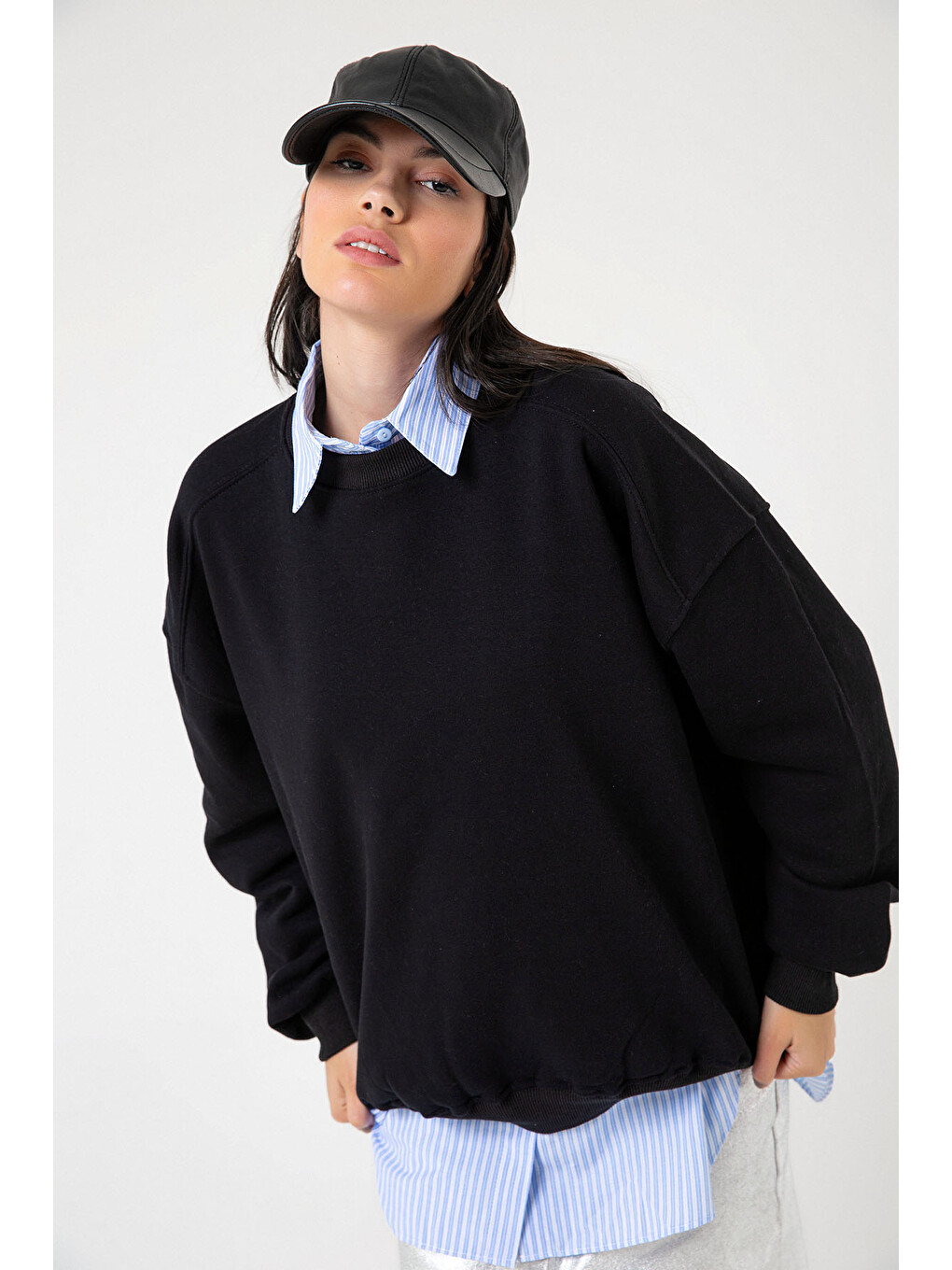 Siyah 3 iplik şardonlu oversize düşük omuz pamuklu kadın sweatshirt-3