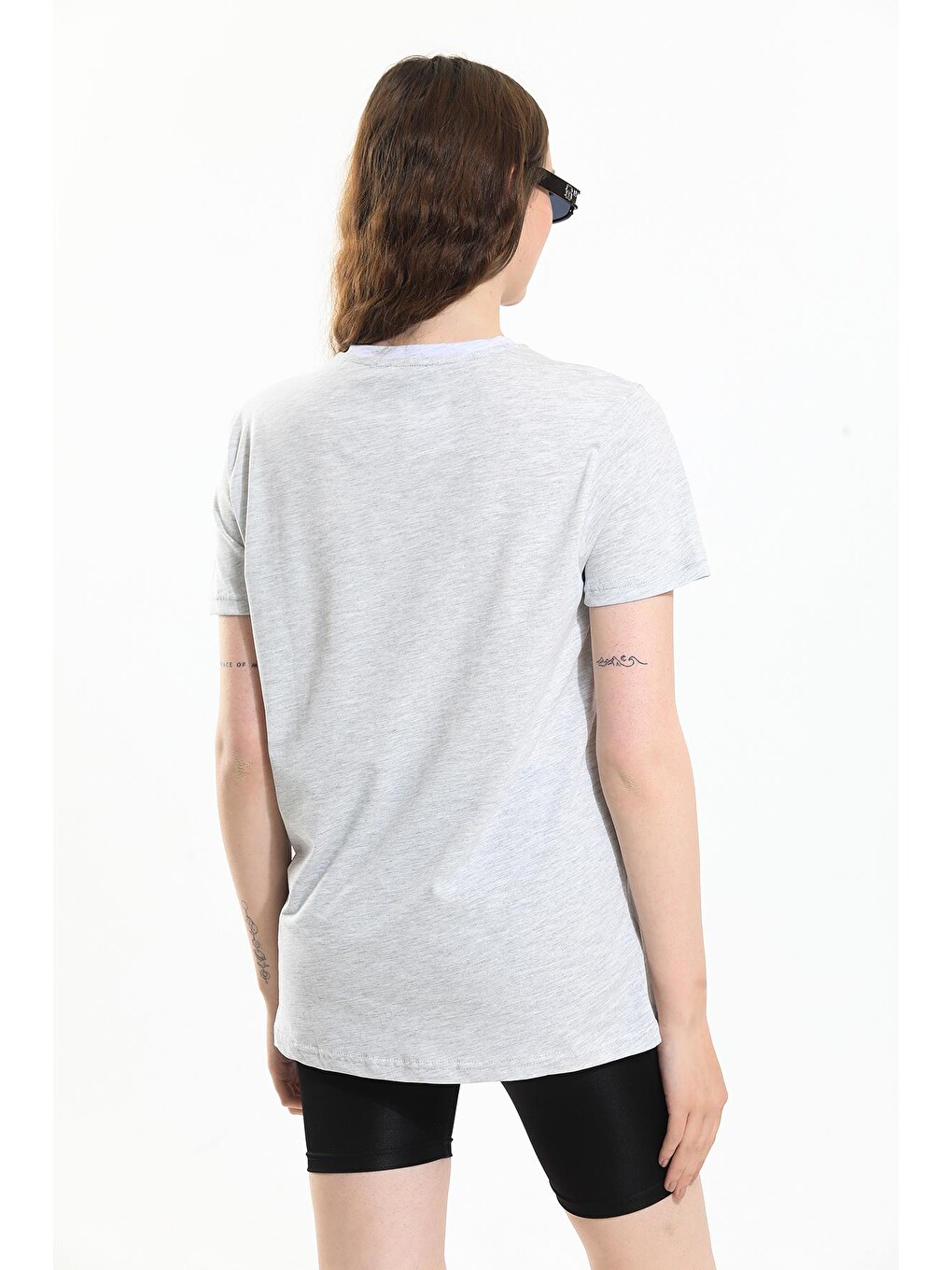 Beyaz Oversize Fit Pamuklu Kısa Kollu Basic Uniseks Kadın Erkek Tişört-4