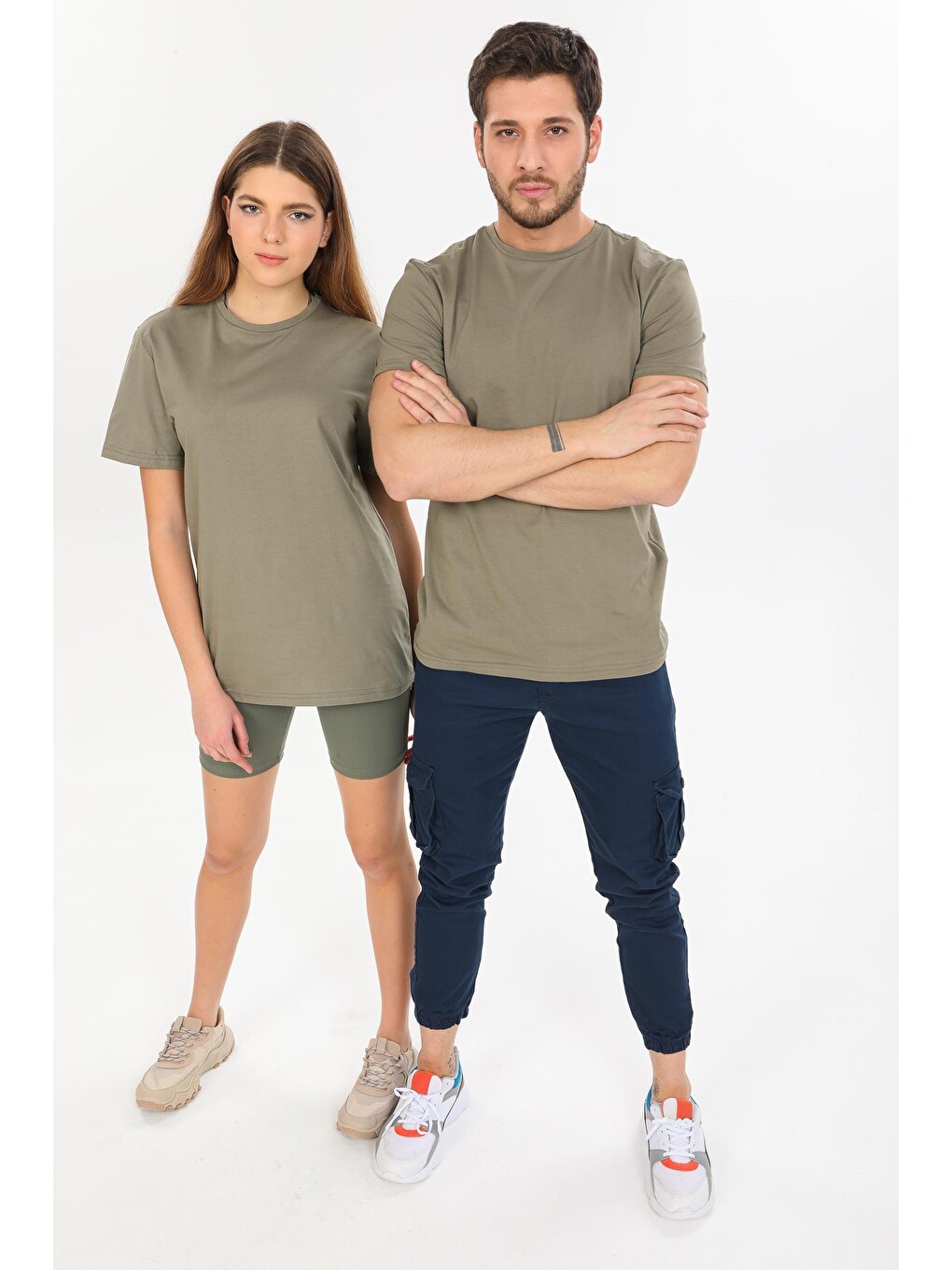 Haki Oversize Fit Pamuklu Kısa Kollu Basic Uniseks Kadın Erkek Tişört-4