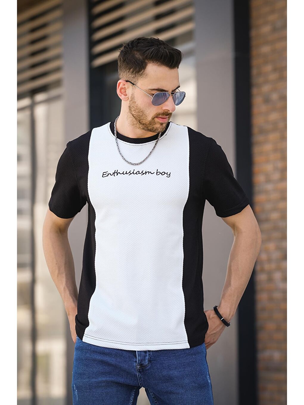 Siyah Scarp Nakışlı Parçalı Waffle Desen Slim Fit Likralı Erkek Tişört-1