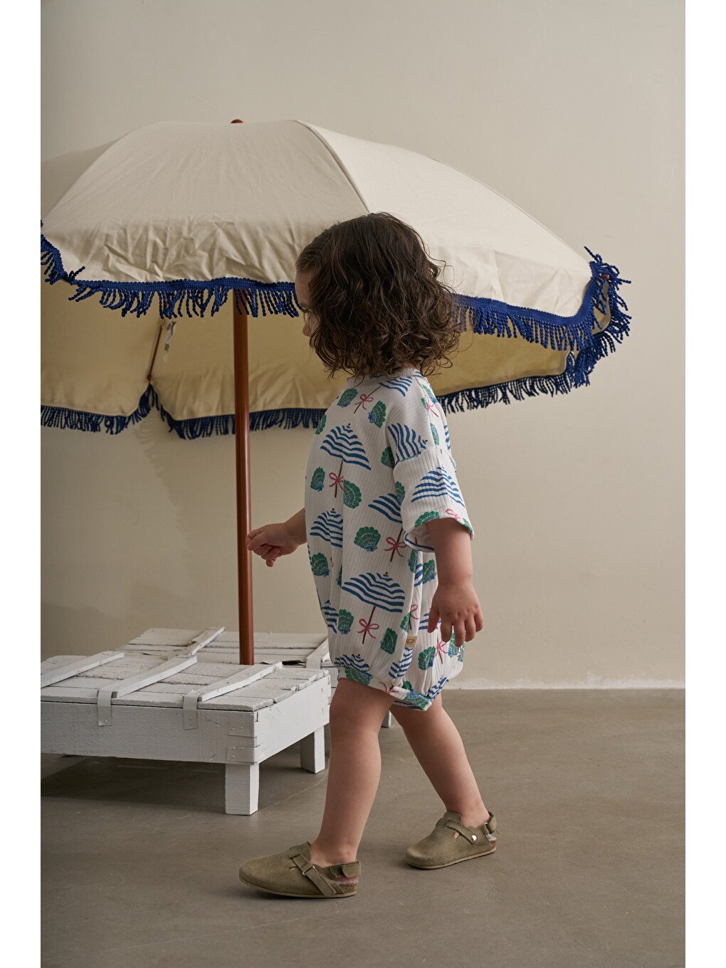 Beyaz Comfy Cubs Serisi Oversize Tulum-7