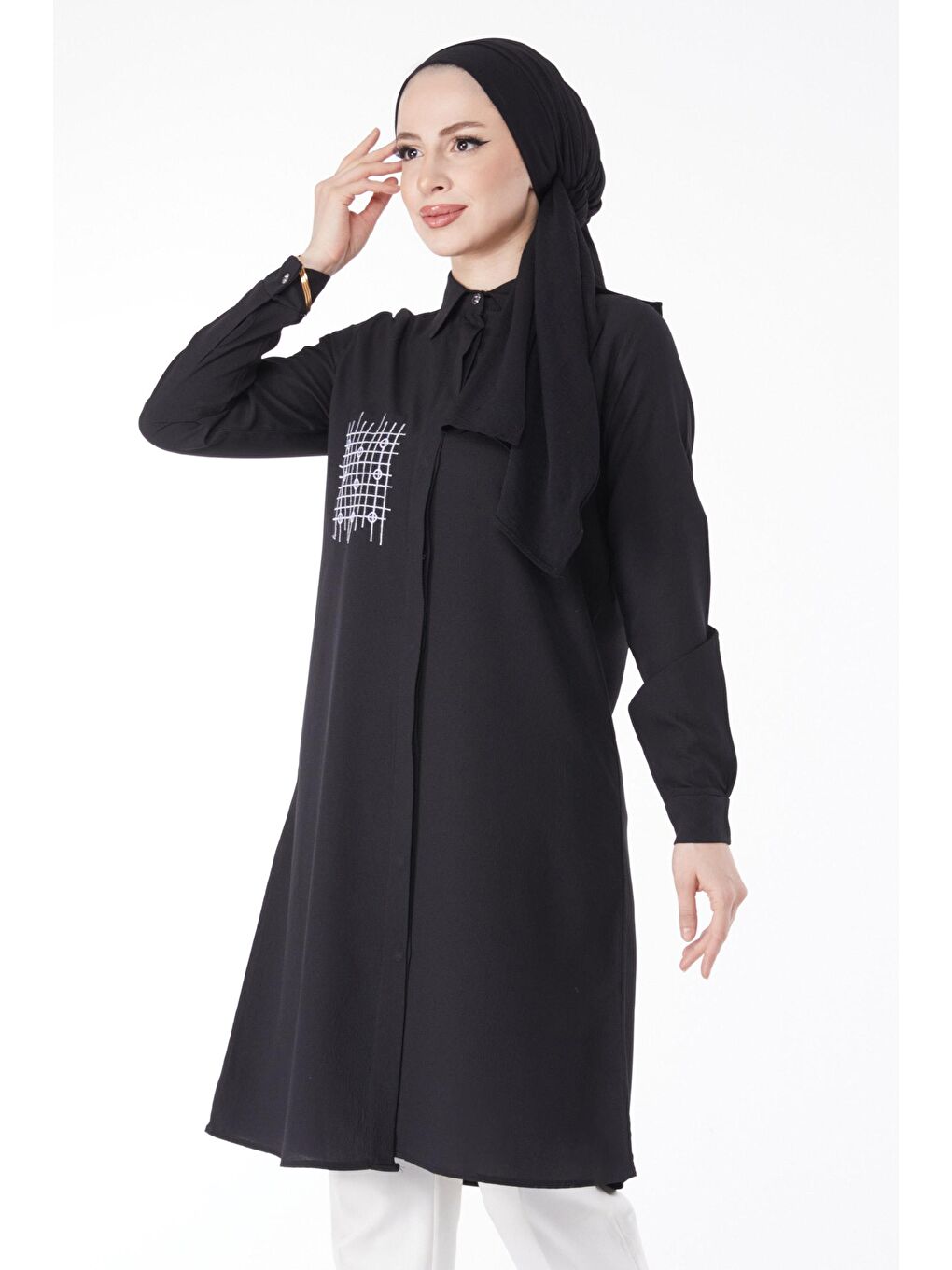 Gömlek Yaka Kadın Siyah Cep Nakış Detaylı Tunik - 13123-3