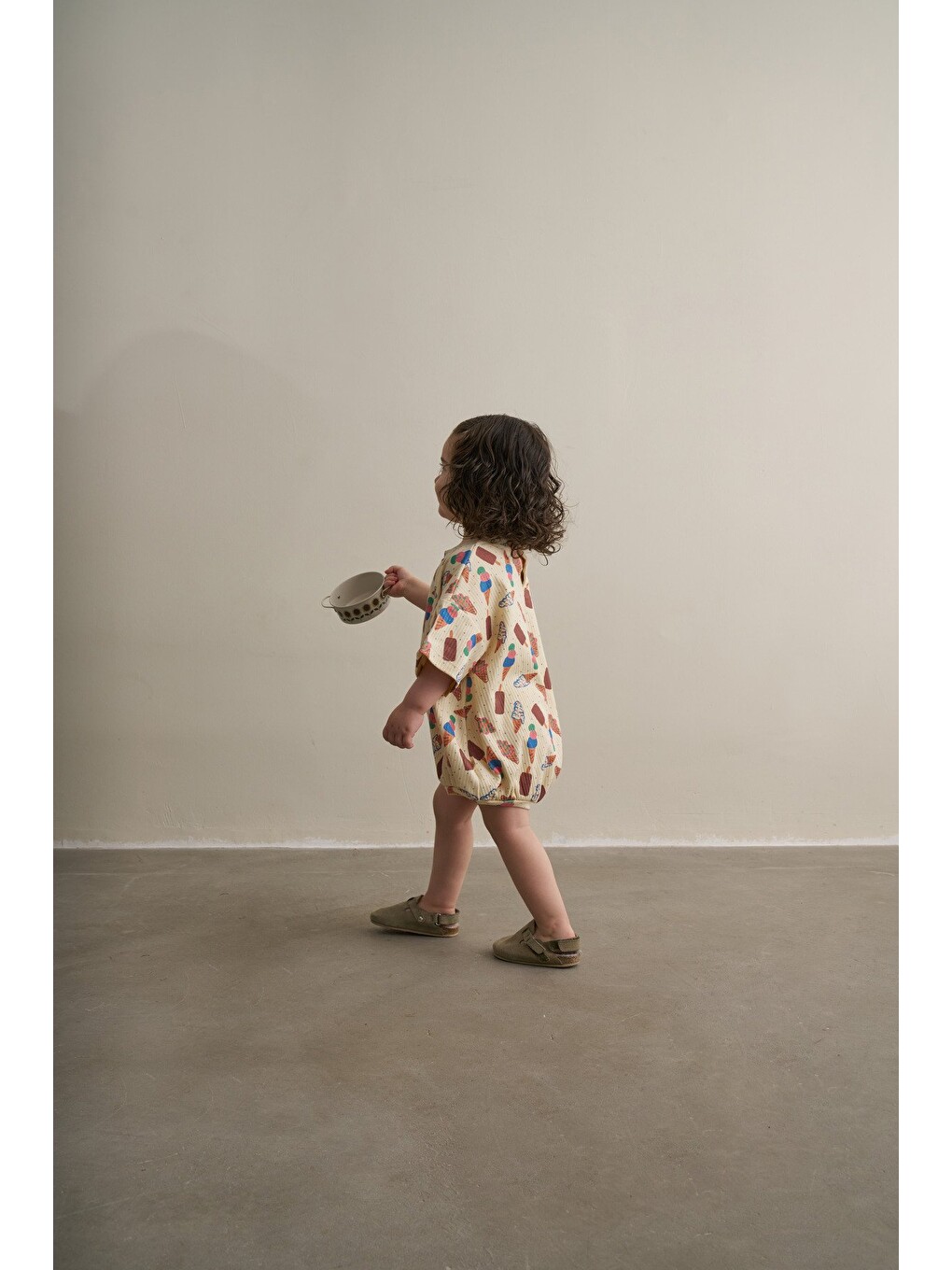 Ekru Krem Comfy Cubs Serisi Oversize Tulum-2