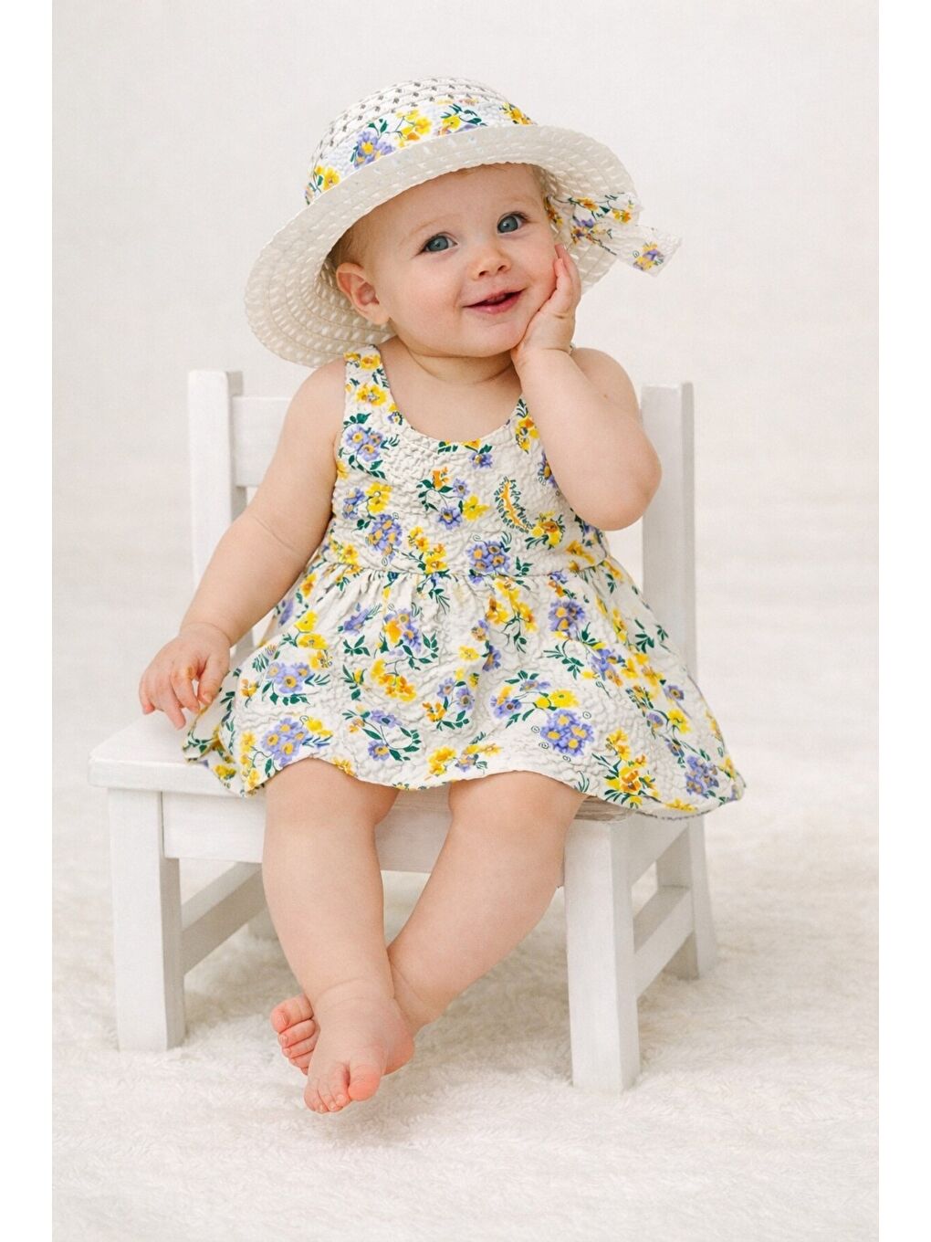 Mavi Çiçek Desenli Şapkalı Fiyonklu Kız Bebek Elbisesi-2