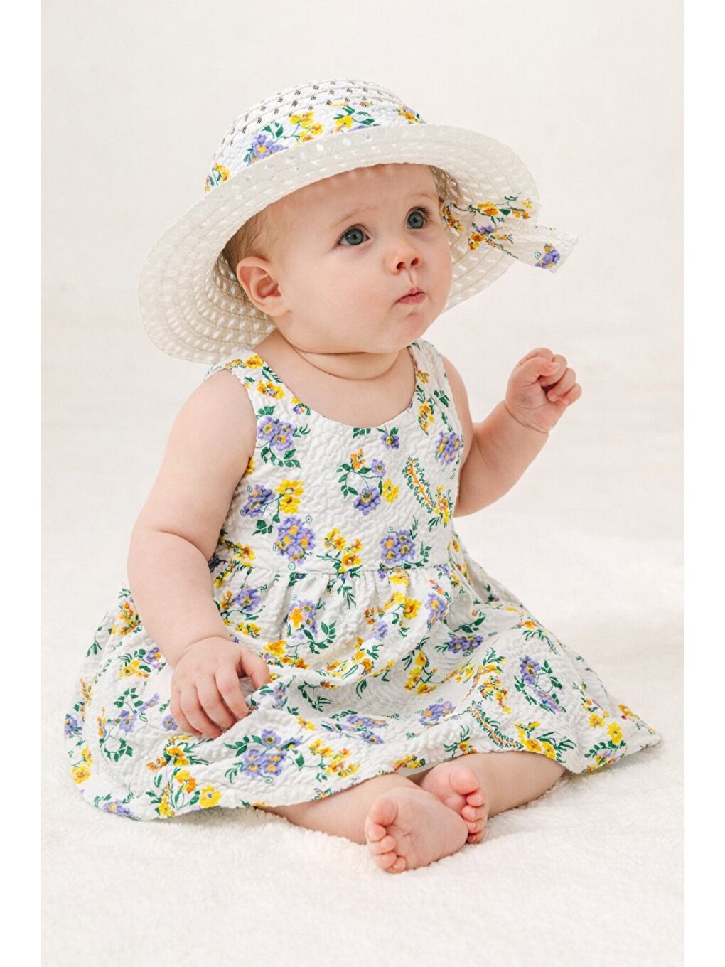 Mavi Çiçek Desenli Şapkalı Fiyonklu Kız Bebek Elbisesi-4
