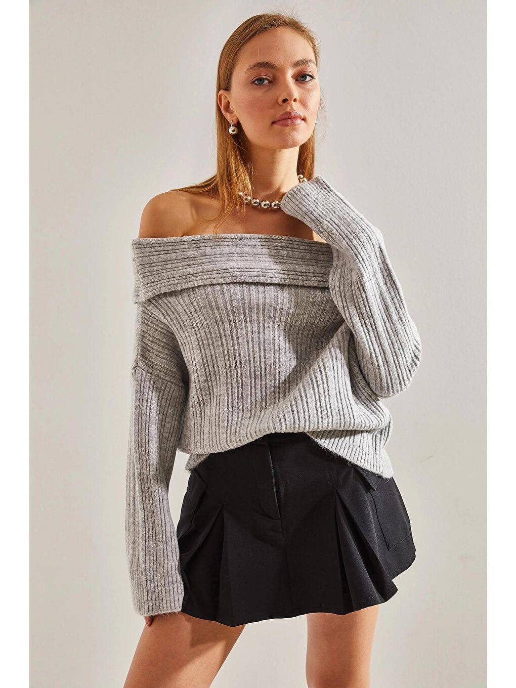 Gri Kadın Degaje Yaka Kazak-1