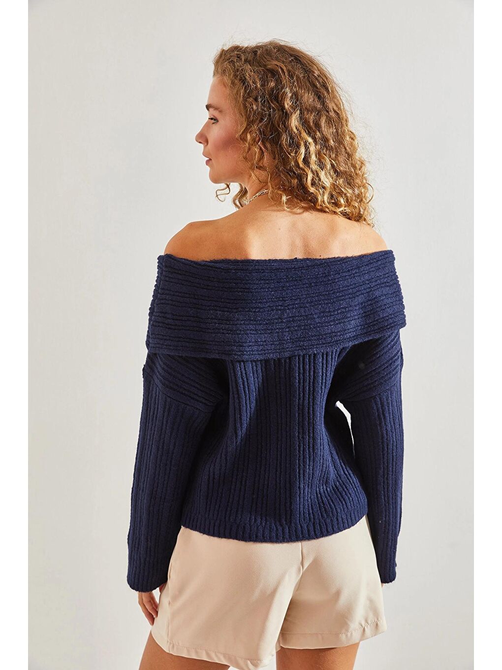 Lacivert Kadın Degaje Yaka Kazak-2