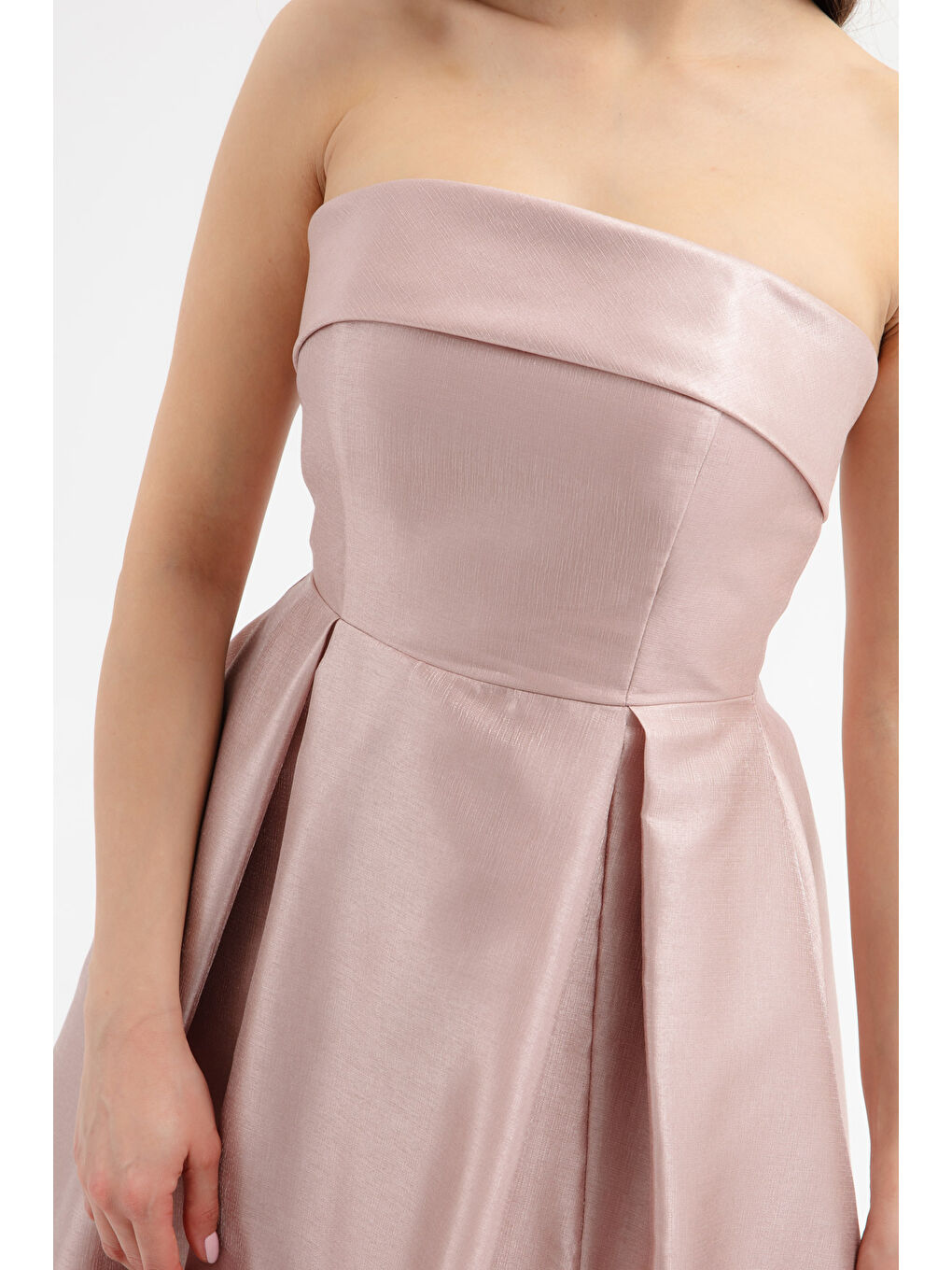 Pembe Kadın Pudra Straplez Yaka Yırtmaçlı Uzun Abiye Elbise-3