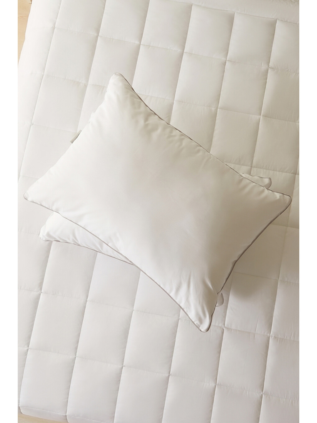Beyaz 2'li Pamuklu Saten Biyeli 800 Gr Mikrojel Yastık Seti 50 x 70 cm-2