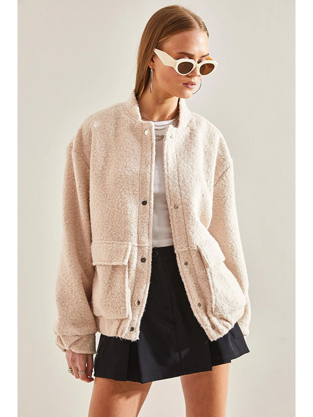 Ekru Kadın Çift Cepli Çıtçıtlı Bürümcük Kumaş Mont-1