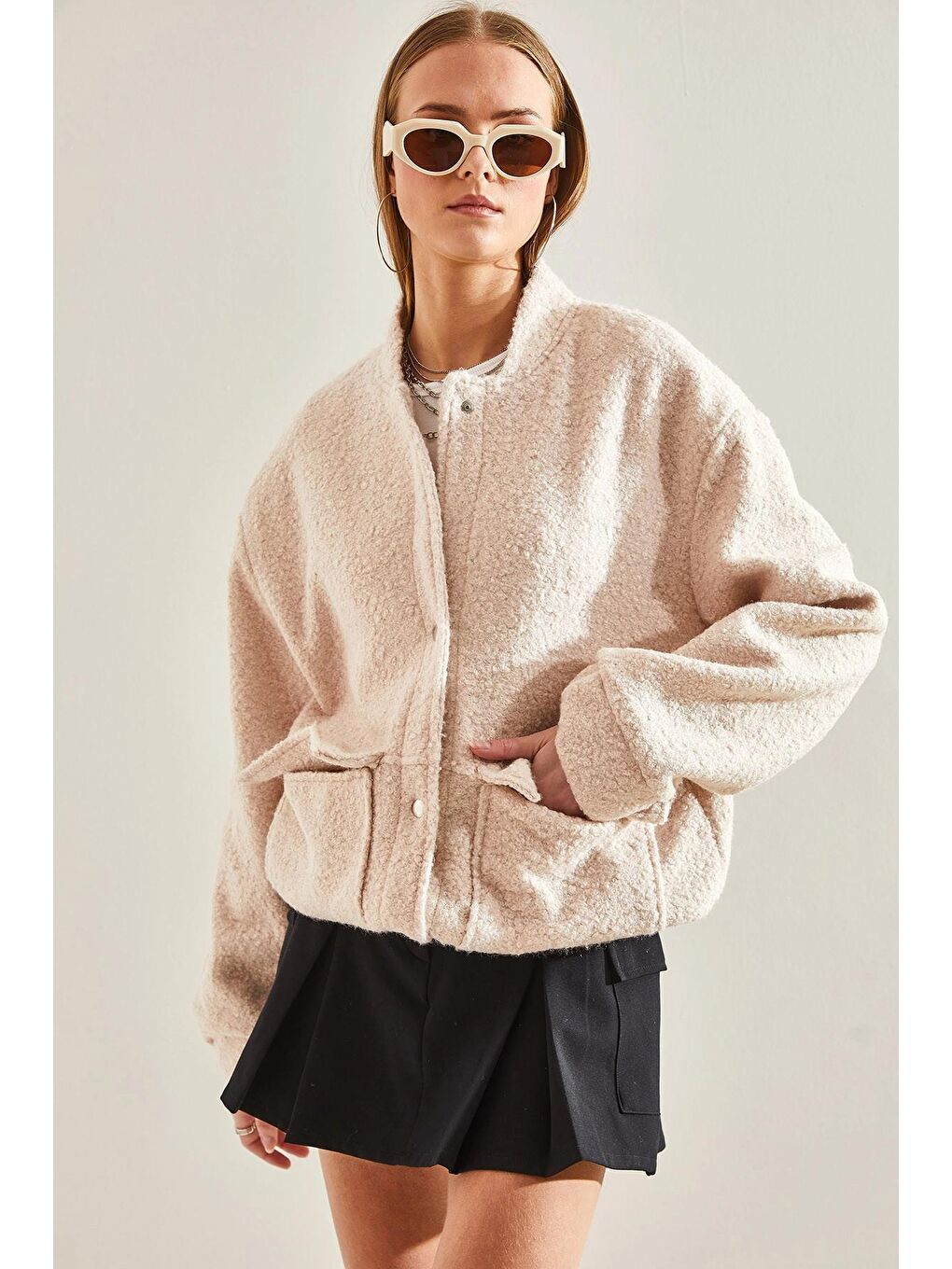 Ekru Kadın Çift Cepli Çıtçıtlı Bürümcük Kumaş Mont-4