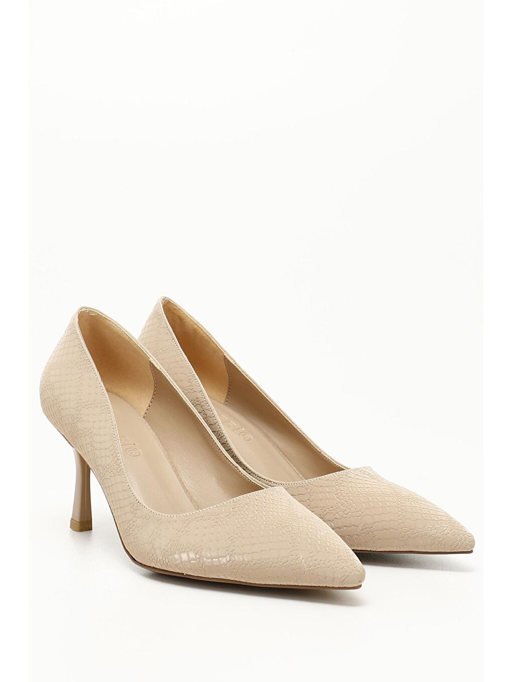Bej Nude Sivri Burun Topuklu Kadın Ayakkabı 35716-1