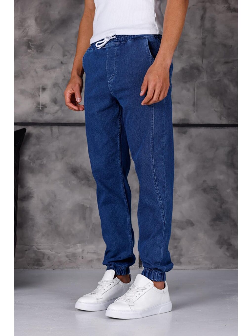 Mavi Hend 8186 Slim Fit Elastanlı Beli ve Paçası Lastikli İpli Jogger Kesim Erkek Jean Pantolon-1