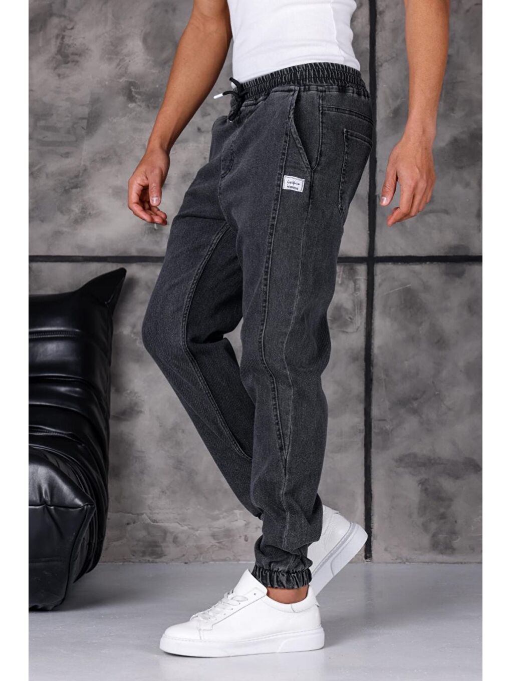 Gri Hend 8186 Slim Fit Elastanlı Beli ve Paçası Lastikli İpli Jogger Kesim Erkek Jean Pantolon-1
