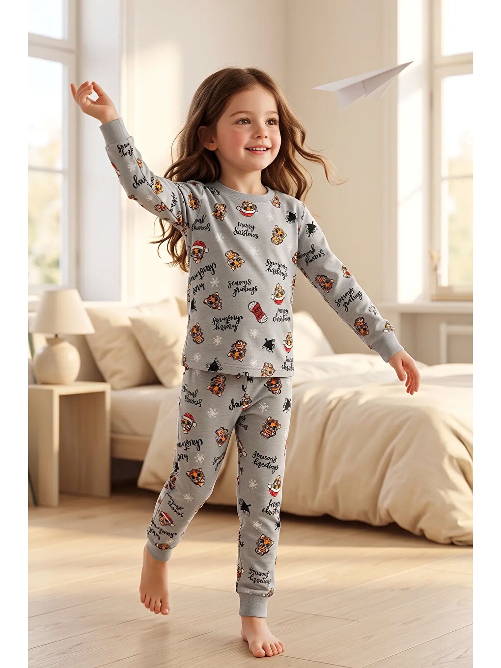 Gri Kız Çocuk Yılbaşı Temalı Tiger Desenli Uzun Kollu Pijama Takımı-5