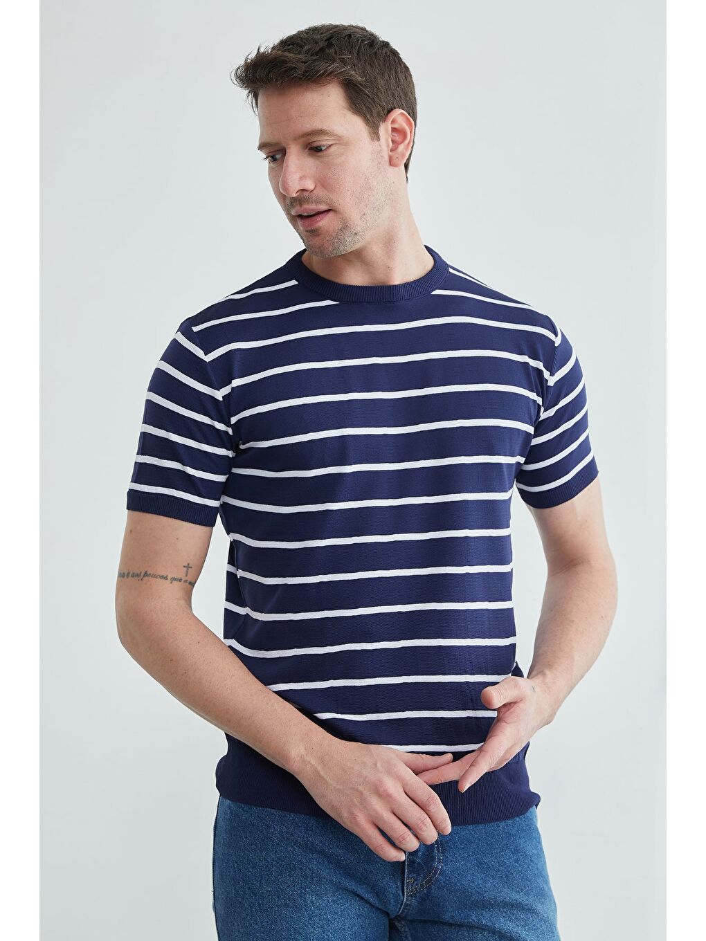 Lacivert Çizgili Bisiklet Yaka Triko Tişört-3