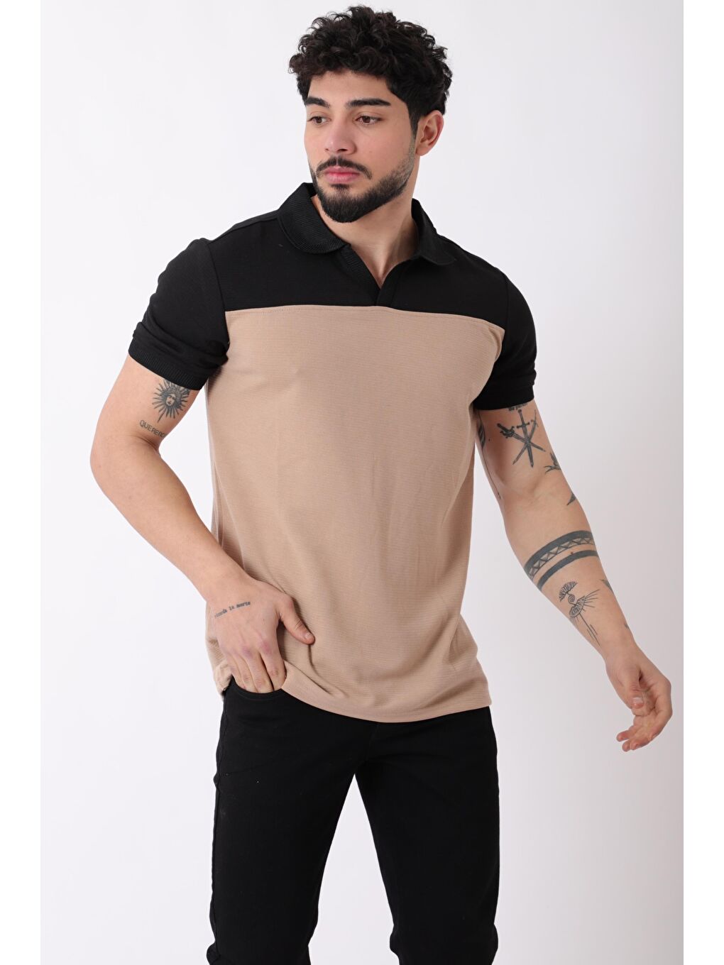 Siyah Parçalı Apaç Yaka Penye Tişört JS C-006_30426-1