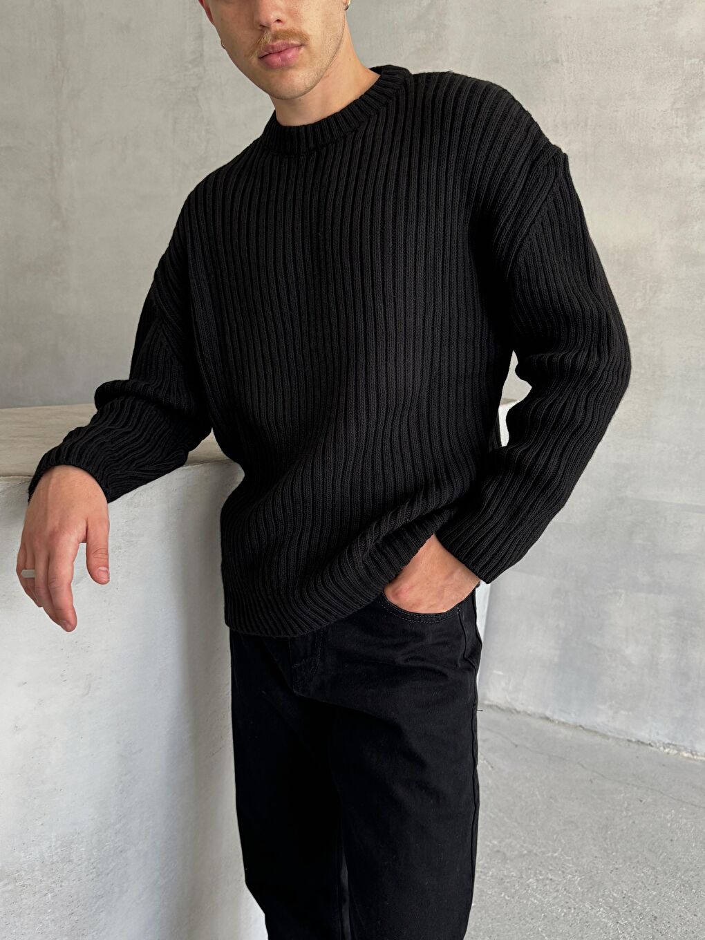 Siyah Erkek Fitilli Örme Oversize Kazak-3