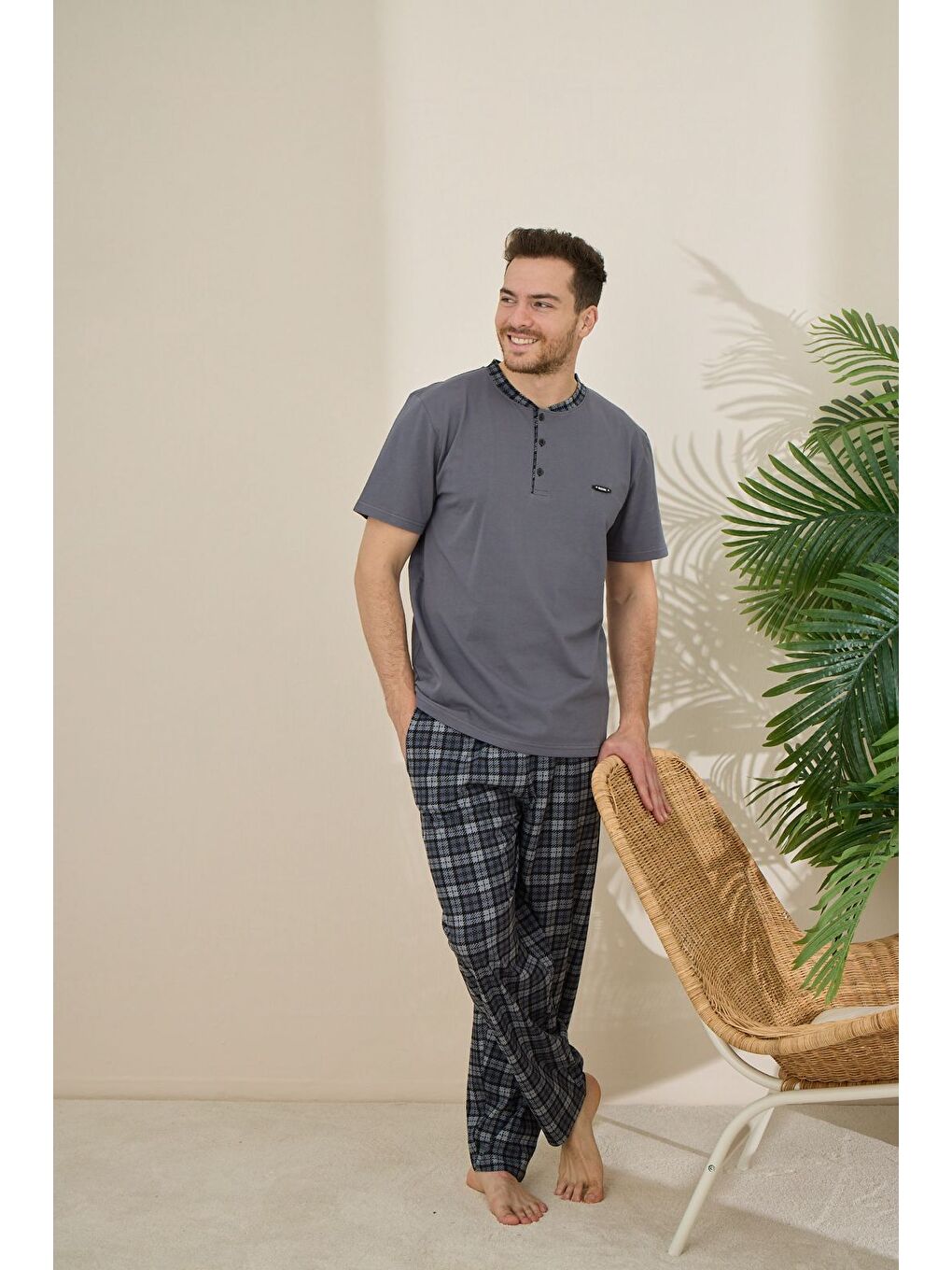 Erkek Antrasit %100 Pamuk Kısa Kollu Ekose Pijama Takımı