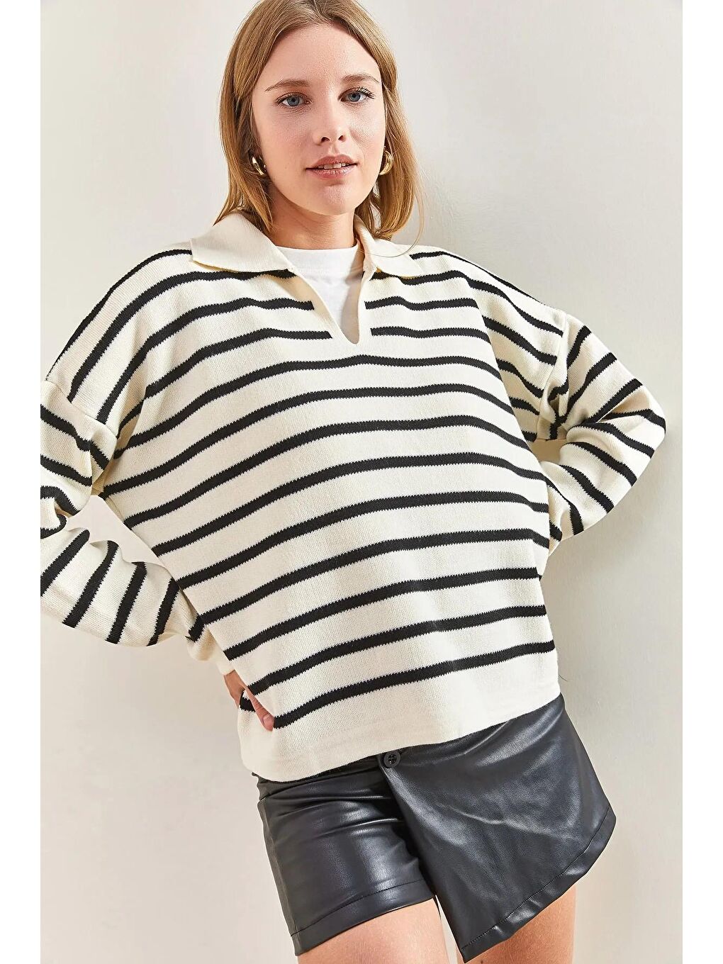 Bej Kadın Polo Yaka Çizgili Oversize Triko Kazak-2