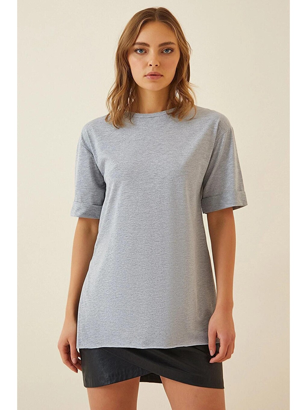 Kadın Gri Bisiklet Yaka Yandan Yırtmaçlı Kolu Katlı Oversize Örme Tişört HZL22S-BD143251
