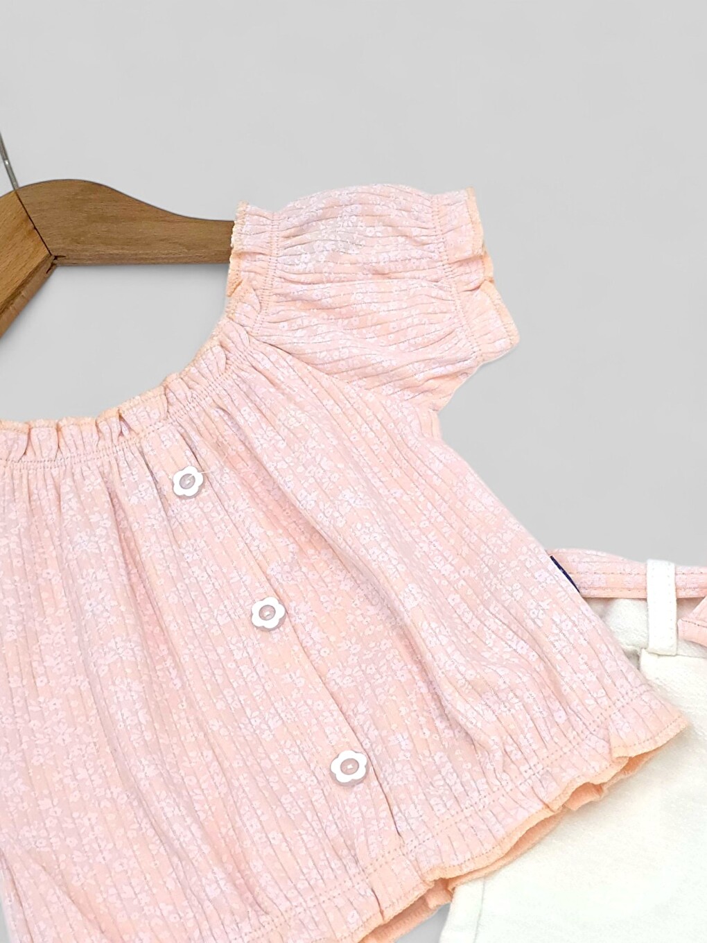 Pembe Kız Bebek Yazlık Interlok Fitilli Kumaş Çiçek Baskılı Müslin Şortlu Alt Üst Bebek Takımı-2