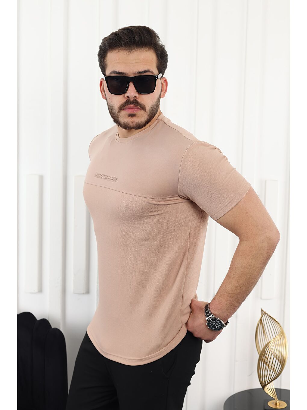 Ekru Şerit Detaylı Baskılı Tişört-2